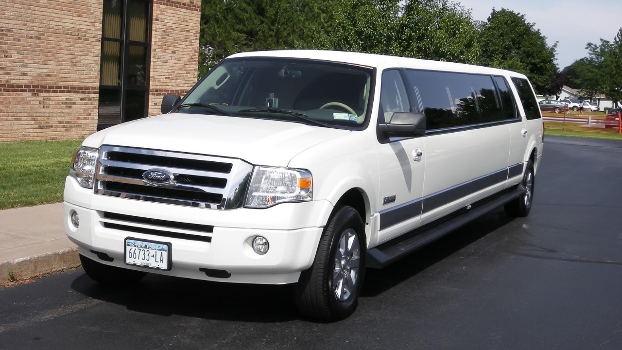 Book the Best Car Service Vancouver for Airport Transfers