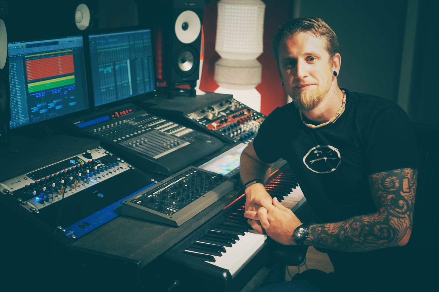 Online mastering Using Premium Analog and Digital Gear