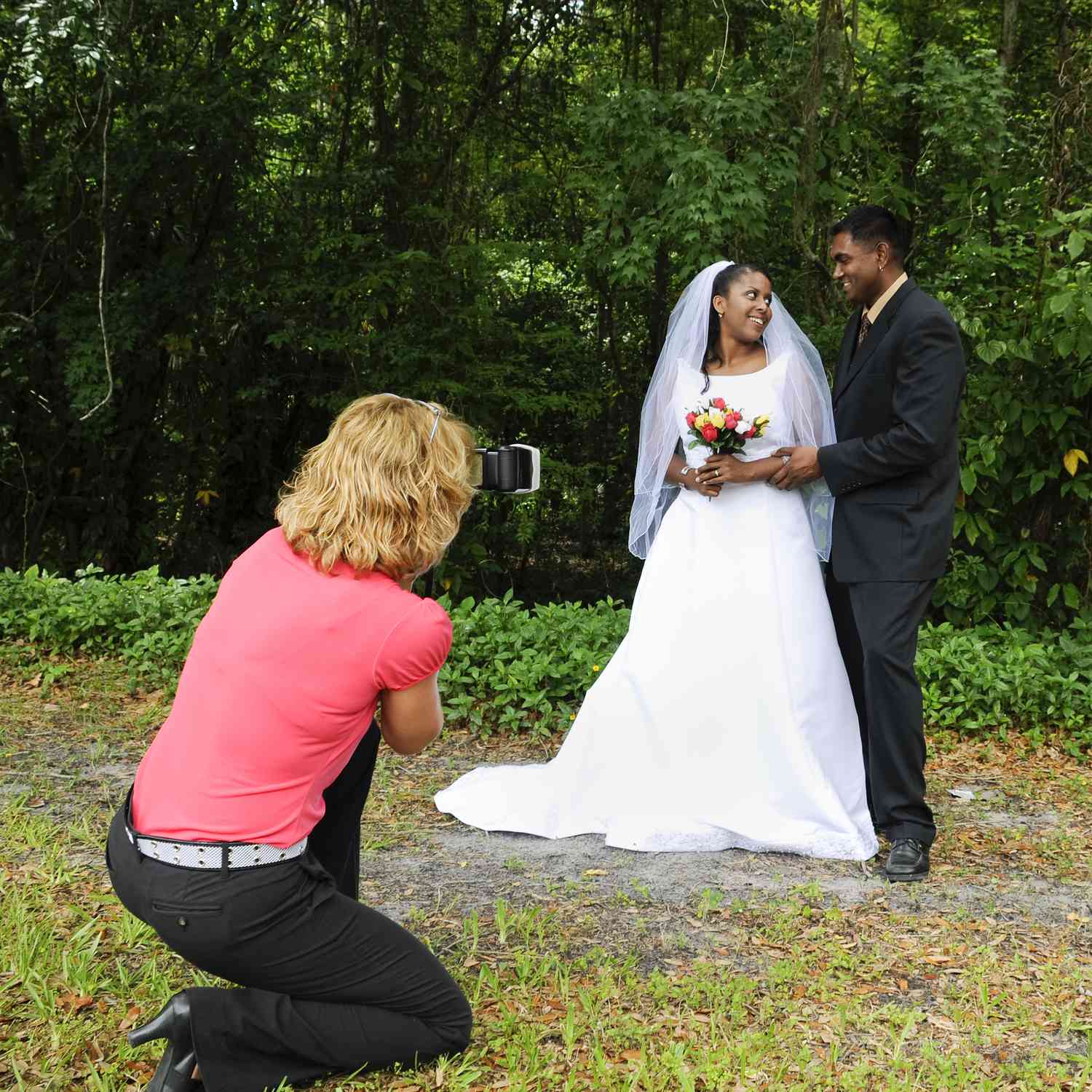 Light &amp; airy photography for Couples Seeking Authentic Imagery