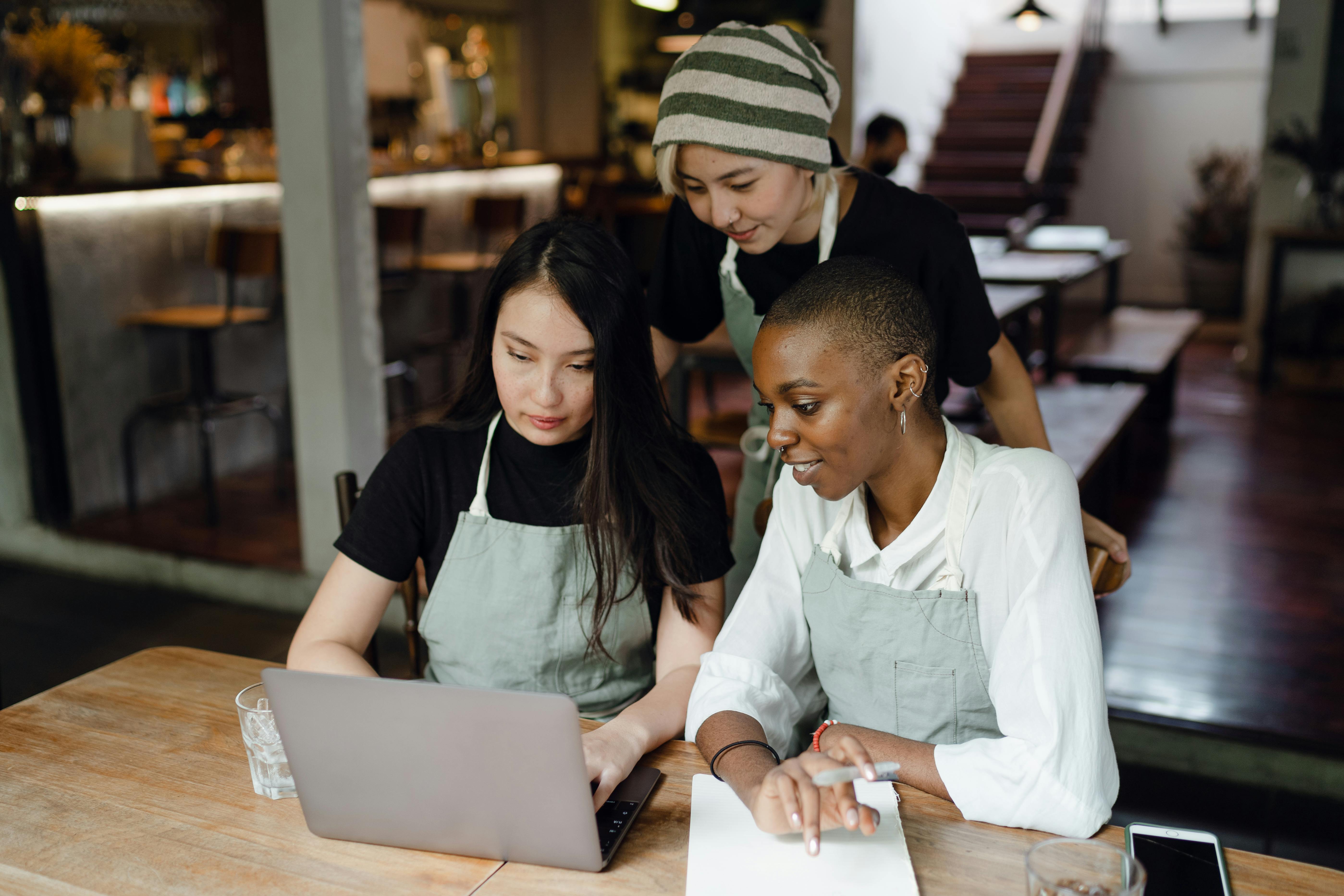 Agencia Hubspot Solutions for Your Business Growth