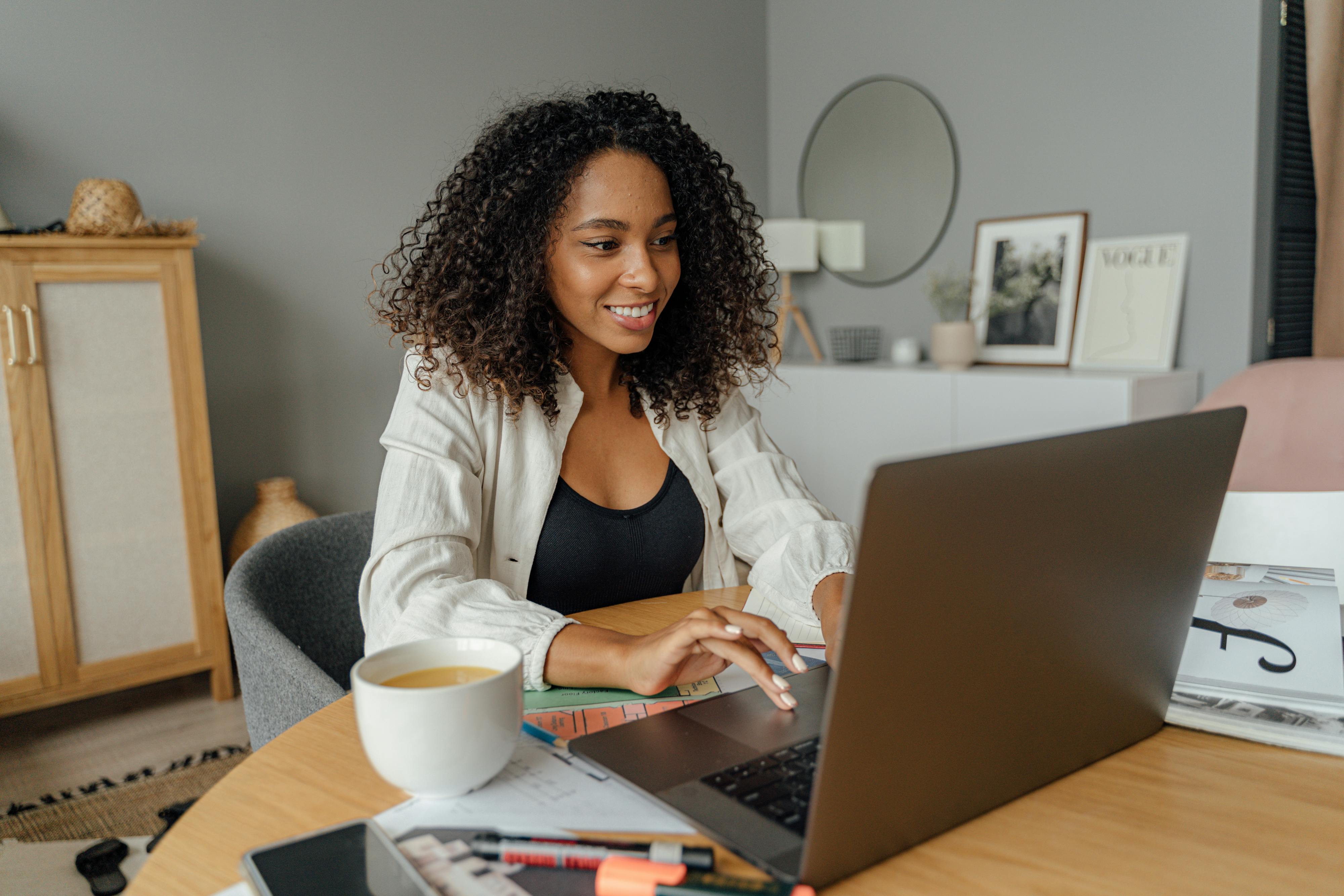GROW YOUR ONLINE PRESENCE USING OUR SOCIAL MEDIA PANELS